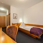 & Landgasthaus Pfeifertal *