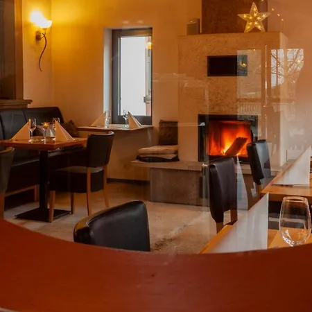 & Landgasthaus Pfeifertal Hotel *