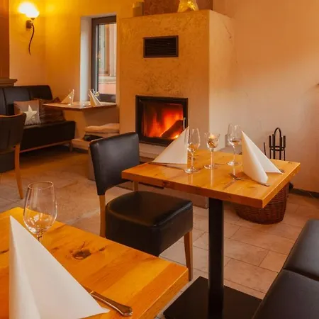 & Landgasthaus Pfeifertal *