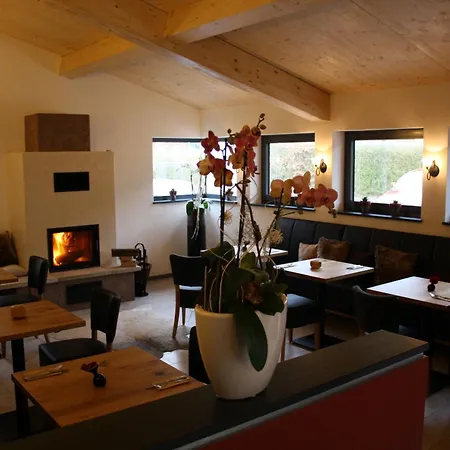 & Landgasthaus Pfeifertal Hotel *