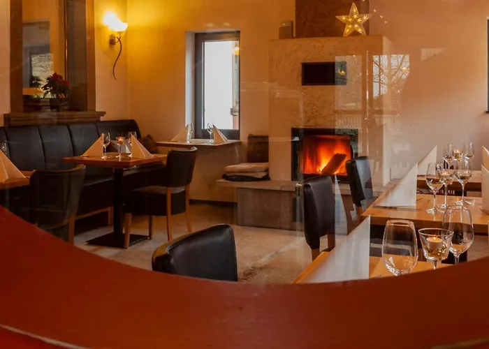 & Landgasthaus Pfeifertal Hotel *