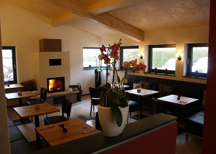 & Landgasthaus Pfeifertal Hotel *